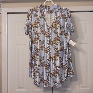 #66 3/$18 - Bobbie Brooks Blue/White Short Sleeve Top Size 1X